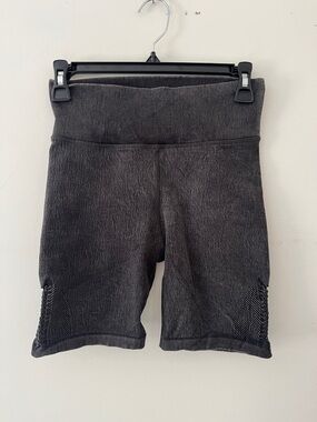 OFFLINE by Aerie ribbed bike shorts with crochet side detailing size small